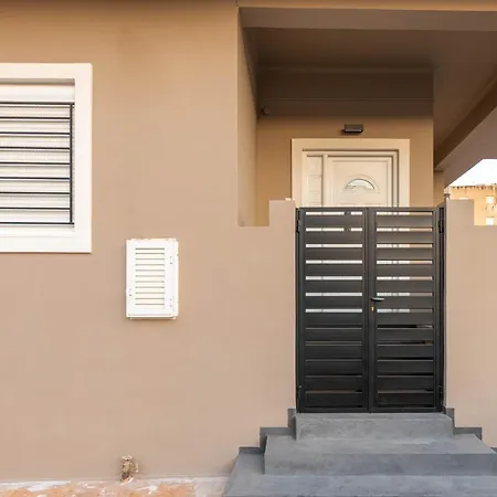 Shining Star, A Kalamatastay *