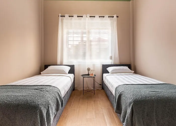 Shining Star, A Kalamatastay Holiday home *