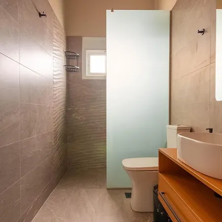 Shining Star, A Kalamatastay * Kalamata