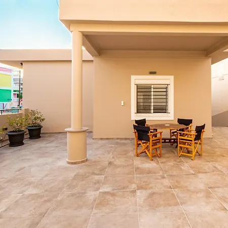 Shining Star, A Kalamatastay Hébergement de vacances *